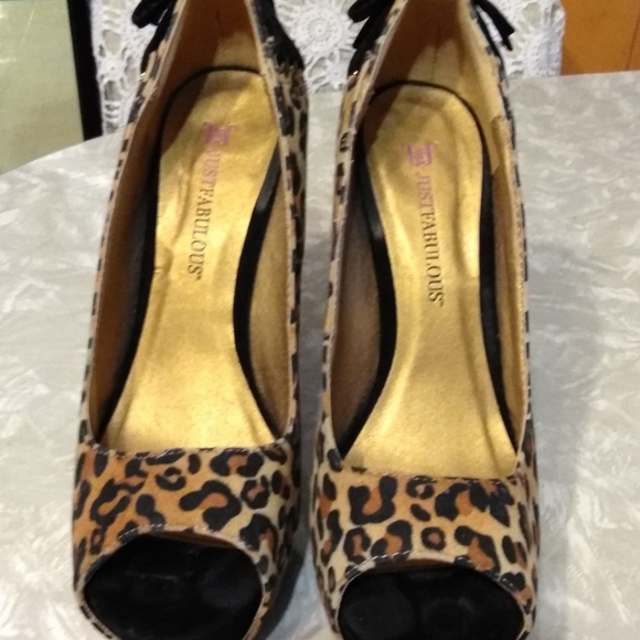 Just Fabulous Leopard Print Peep Toe High Heels 6.5 - Picture 1 of 5